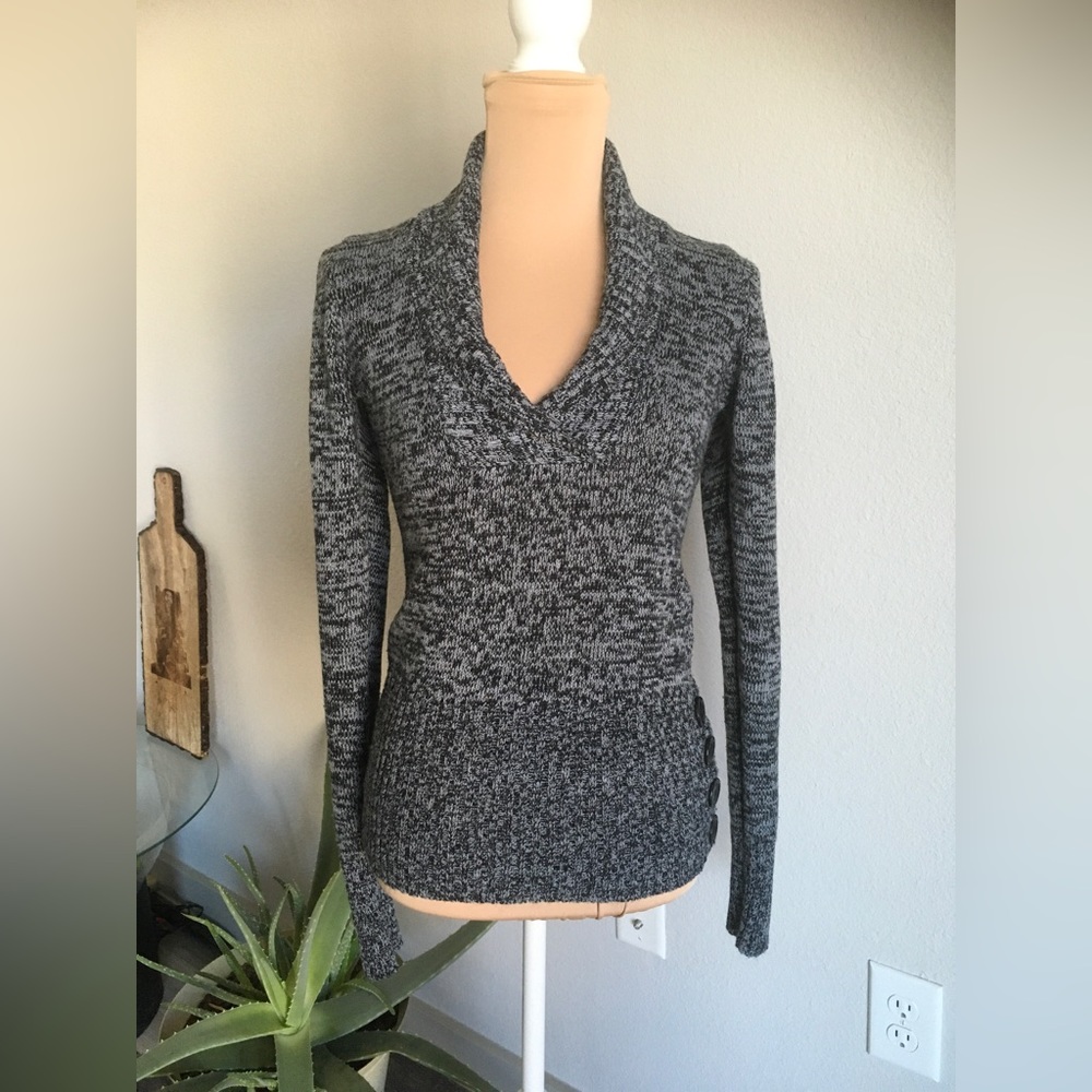 Long sleeve sweater